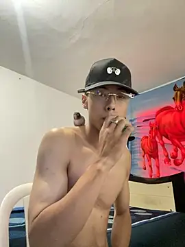 Snapshot of -andres-07 chatting on October 2025 04:36:02 PM -andres-07 online show from October 2025 04:36:02 PM