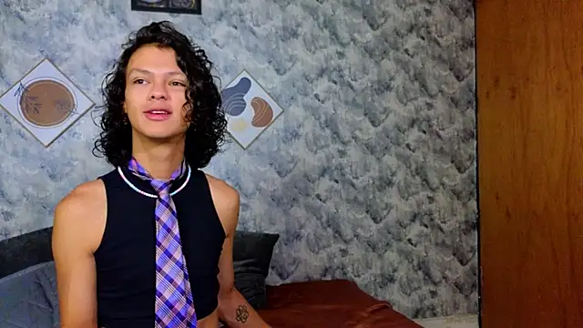 Indi rave online show from December 2025 01:15:01 PM