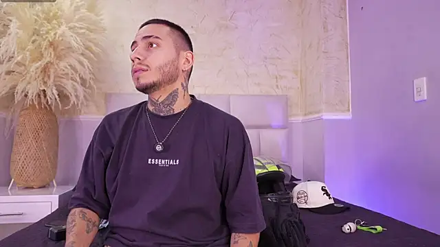 AsiaMillerr  online show from December 2025 04:28:02 AM