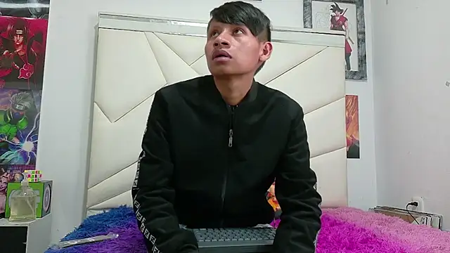 ALEXANDRO BOVER online show from December 2025 09:09:02 PM