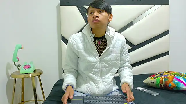 ALEXANDRO BOVER online show from December 2025 08:16:02 PM