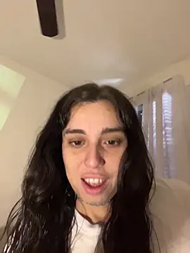 Snapshot of gigi333regi chatting on December 2025 03:05:01 PM gigi333regi online show from December 2025 03:05:01 PM