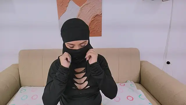 Snapshot of Lailaa_lush chatting on April 2026 06:13:01 AM Lailaa lush online show from April 2026 06:13:01 AM