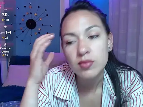 Soffii Dreaaam4 online show from November 2025 02:24:02 PM