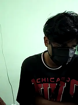 Snapshot of kriZ08 chatting on February 2026 04:28:02 AM kriZ08 online show from February 2026 04:28:02 AM