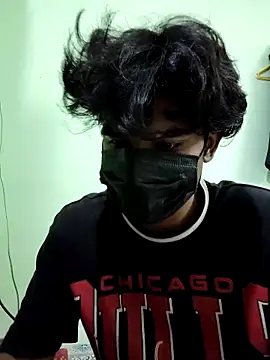 Snapshot of kriZ08 chatting on February 2026 02:24:01 PM kriZ08 online show from February 2026 02:24:01 PM