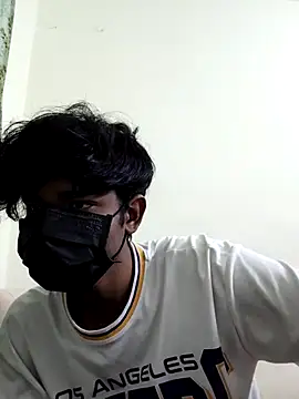 Snapshot of kriZ08 chatting on February 2026 01:01:02 PM kriZ08 online show from February 2026 01:01:02 PM