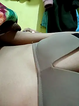 Snapshot of Cutey_neha07 chatting on November 2025 09:13:01 PM Cutey neha07 online show from November 2025 09:13:01 PM