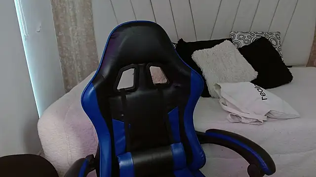 AliceSmity  online show from March 2026 12:23:01 PM