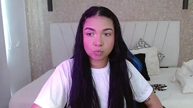 AliceSmity  online show from March 2026 12:11:02 PM