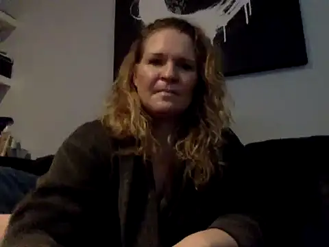 Dinslavnu online show from October 2025 11:14:02 AM