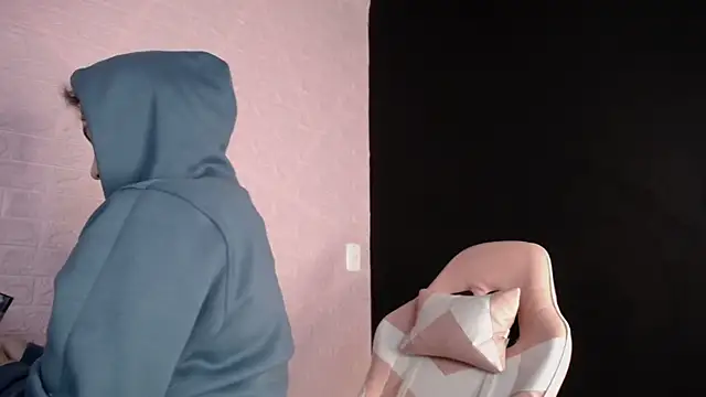 Snapshot of Dominic_Queen1 chatting on December 2025 02:03:01 PM Dominic Queen1 online show from December 2025 02:03:01 PM