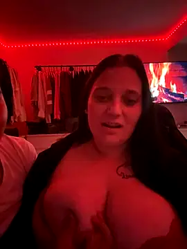 Snapshot of Aksinja05 chatting on November 2025 07:37:02 PM Aksinja05 online show from November 2025 07:37:02 PM