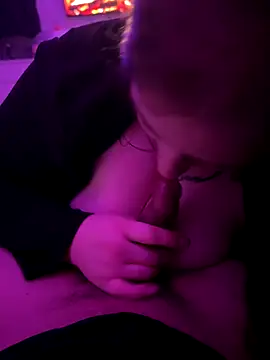 Snapshot of Aksinja05 chatting on December 2025 10:25:02 PM Aksinja05 online show from December 2025 10:25:02 PM