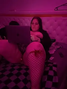 Snapshot of Aksinja05 chatting on December 2025 07:53:01 PM Aksinja05 online show from December 2025 07:53:01 PM