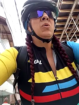 LAPOTRA 04 online show from December 2025 07:53:02 PM