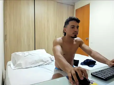 bbenboxer online show from November 2025 11:26:02 PM