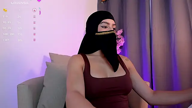 Snapshot of shaima__ chatting on April 2026 08:31:02 PM shaima online show from April 2026 08:31:02 PM