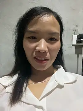 Yunzang online show from November 2025 01:11:01 AM