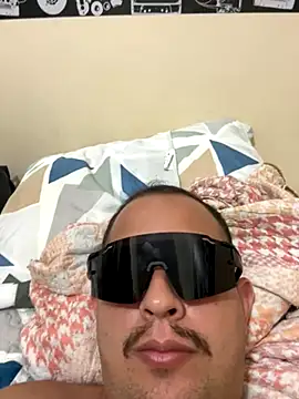 Honorat1 online show from October 2025 03:10:01 AM