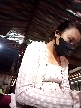 Snapshot of bong-ngo chatting on December 2025 01:54:01 AM bong-ngo online show from December 2025 01:54:01 AM