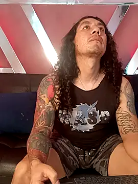 ErosyVenus69 online show from November 2025 05:57:02 PM