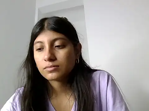 YeseniaRodriguez3 online show from February 2026 08:37:02 PM
