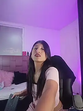 YeseniaRodriguez3 online show from April 2026 12:51:02 PM