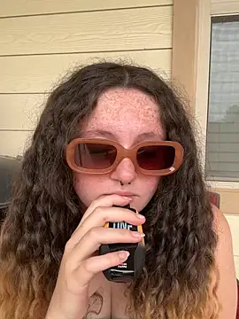 sugasunny04 online show from February 2026 07:54:01 PM