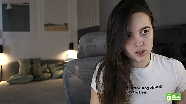 Snapshot of amelie_shine chatting on November 2025 10:56:02 AM amelie shine online show from November 2025 10:56:02 AM