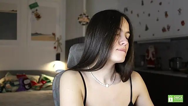 Snapshot of amelie_shine chatting on December 2025 12:22:01 PM amelie shine online show from December 2025 12:22:01 PM