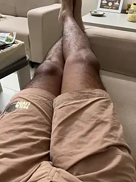 bitujd98 online show from November 2025 03:00:01 PM