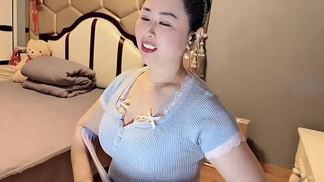 yaoyao22678 online show from April 2026 12:43:02 AM