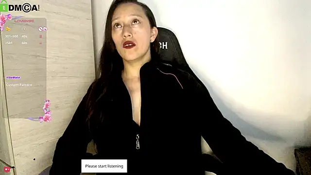 Snapshot of Sunshine_e chatting on November 2025 08:19:01 PM Sunshine e online show from November 2025 08:19:01 PM