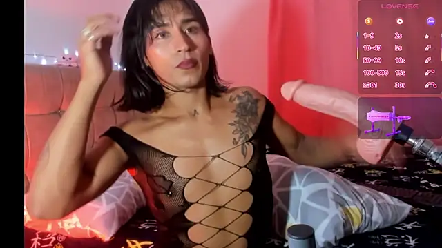 nahomi28  online show from December 2025 06:25:01 PM