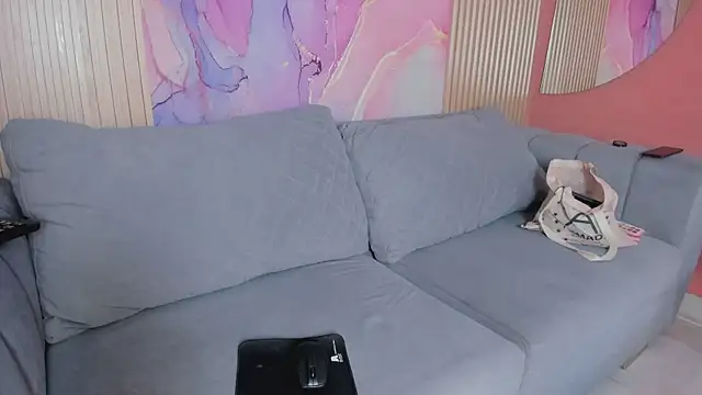 Snapshot of NhoanBrunette chatting on December 2025 12:53:02 PM NhoanBrunette online show from December 2025 12:53:02 PM