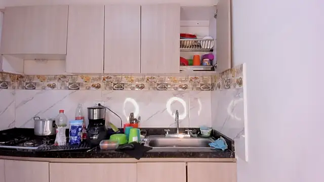 NhoanBrunette online show from March 2026 01:40:02 PM