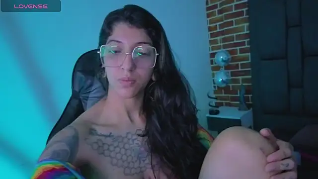 Snapshot of ghostwomaan chatting on November 2025 12:18:01 PM ghostwomaan online show from November 2025 12:18:01 PM