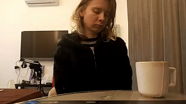 MargaretFairy online show from December 2025 04:14:01 PM