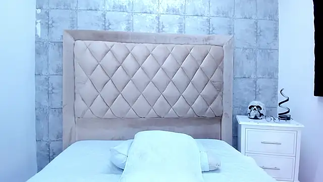 Snapshot of AmaraWolf chatting on November 2025 09:09:01 PM AmaraWolf online show from November 2025 09:09:01 PM