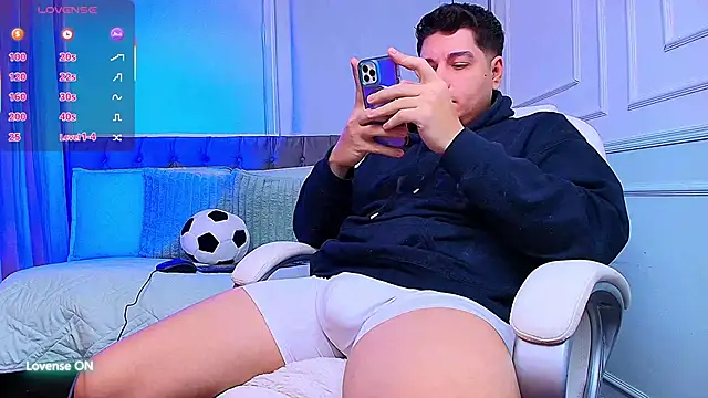 MasonHeat online show from December 2025 04:07:01 AM