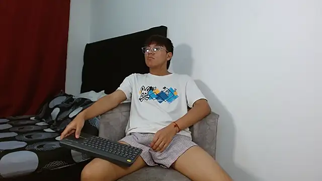 Snapshot of isak_lane chatting on October 2025 02:02:05 AM isak lane online show from October 2025 02:02:05 AM