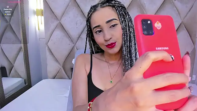 violett rabbit  online show from November 2025 08:22:01 PM