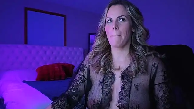 Snapshot of Koralynn_777 chatting on February 2026 02:37:01 AM Koralynn 777 online show from February 2026 02:37:01 AM