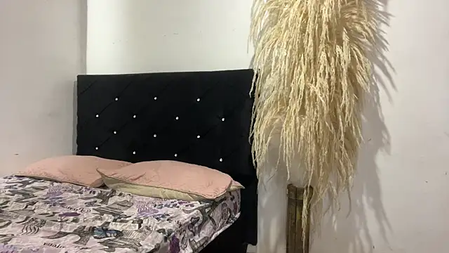 Hot2gether69 online show from April 2026 02:51:01 AM