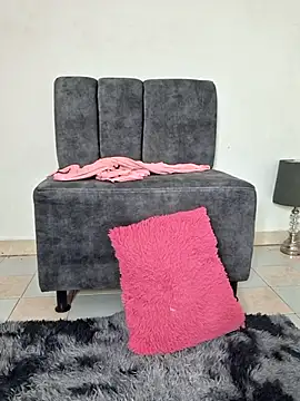 Mia fox29 online show from November 2025 10:47:02 AM