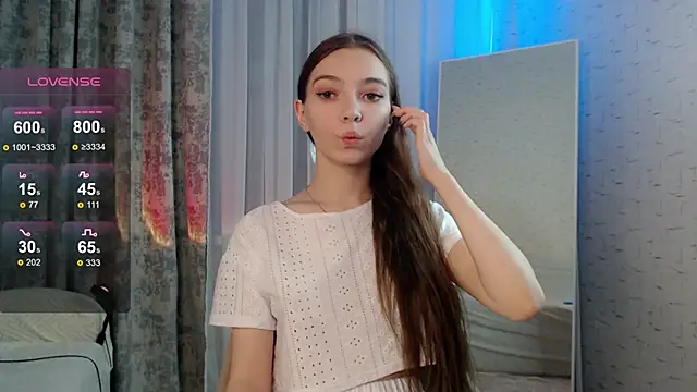 Snapshot of miragge_ chatting on December 2025 11:10:02 PM miragge online show from December 2025 11:10:02 PM