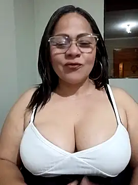 Snapshot of Angie_milf50 chatting on November 2025 02:21:01 AM Angie milf50 online show from November 2025 02:21:01 AM