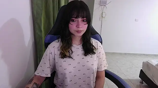 Annagoth  online show from November 2025 09:59:02 PM