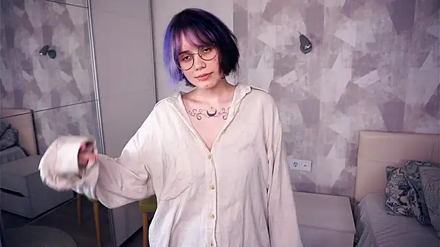 KellePourier online show from November 2025 06:40:02 PM